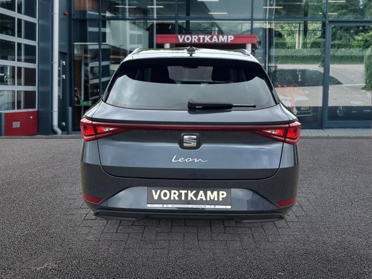 Seat LEON 2.0 TDI STYLE NAVI/CARPLAY/CRUISE/PDC/STOEL-STUURVERW