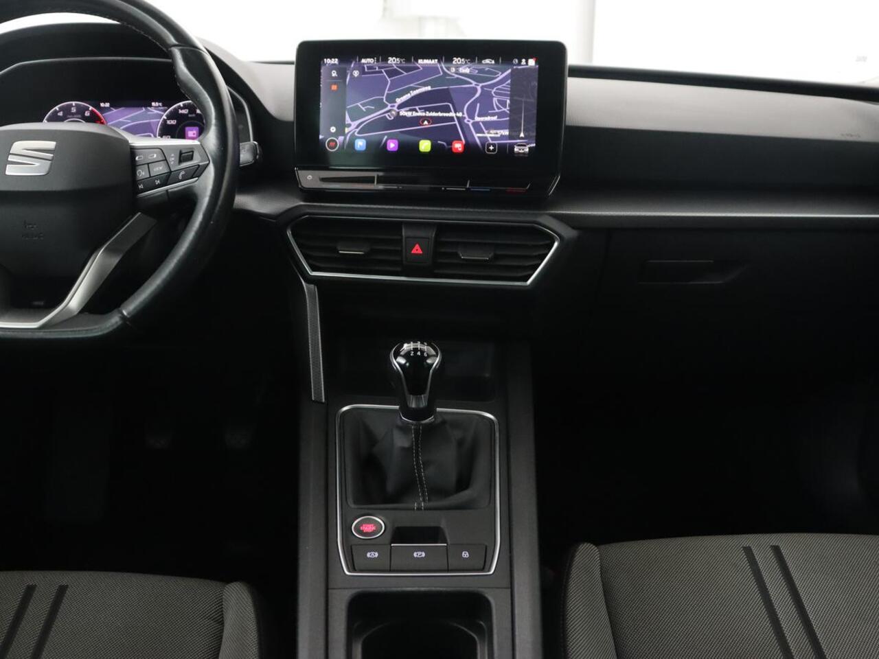 Seat LEON 1.0 TSI Style Intens | Trekhaak | Camera | Carplay | Navigatie | Adaptive cruise | DAB | Parkeerhulp | Full LED | Climate control