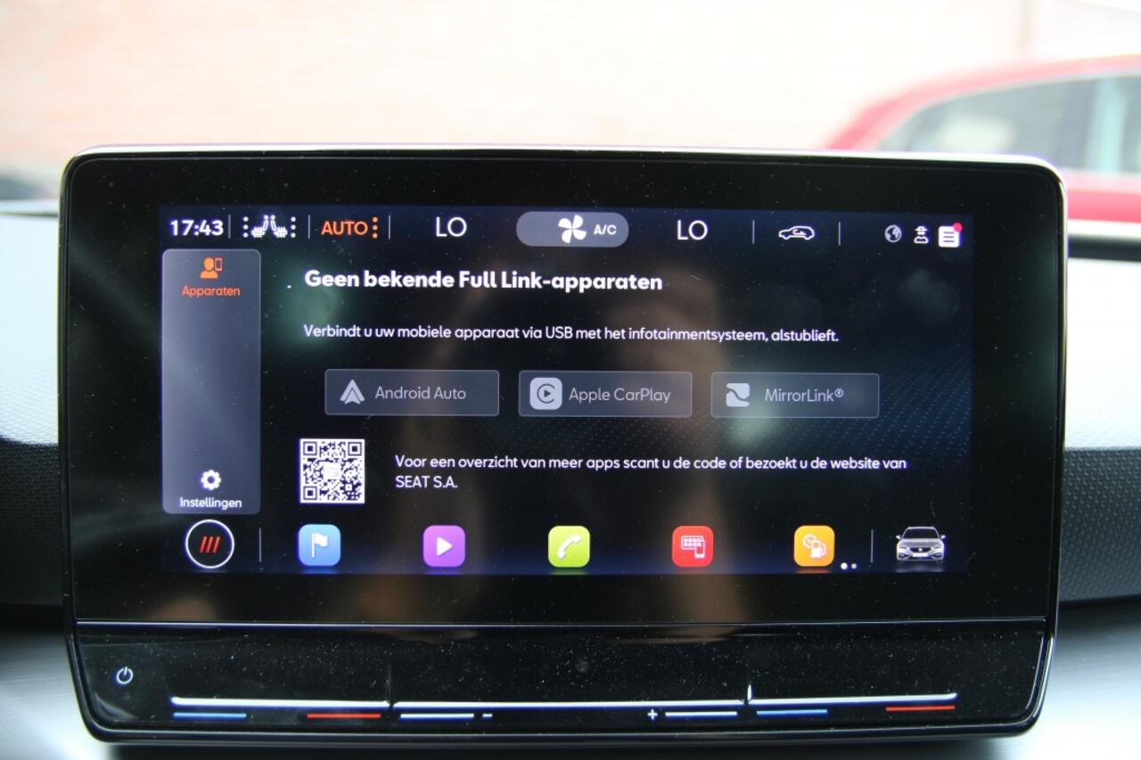 Seat LEON Sportstourer 1.5 eTSI FR Bns Int