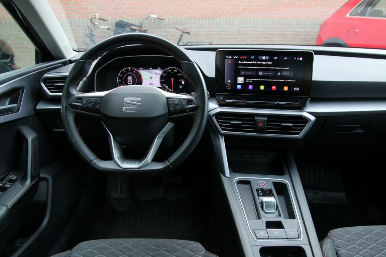 Seat LEON Sportstourer 1.5 eTSI FR Bns Int