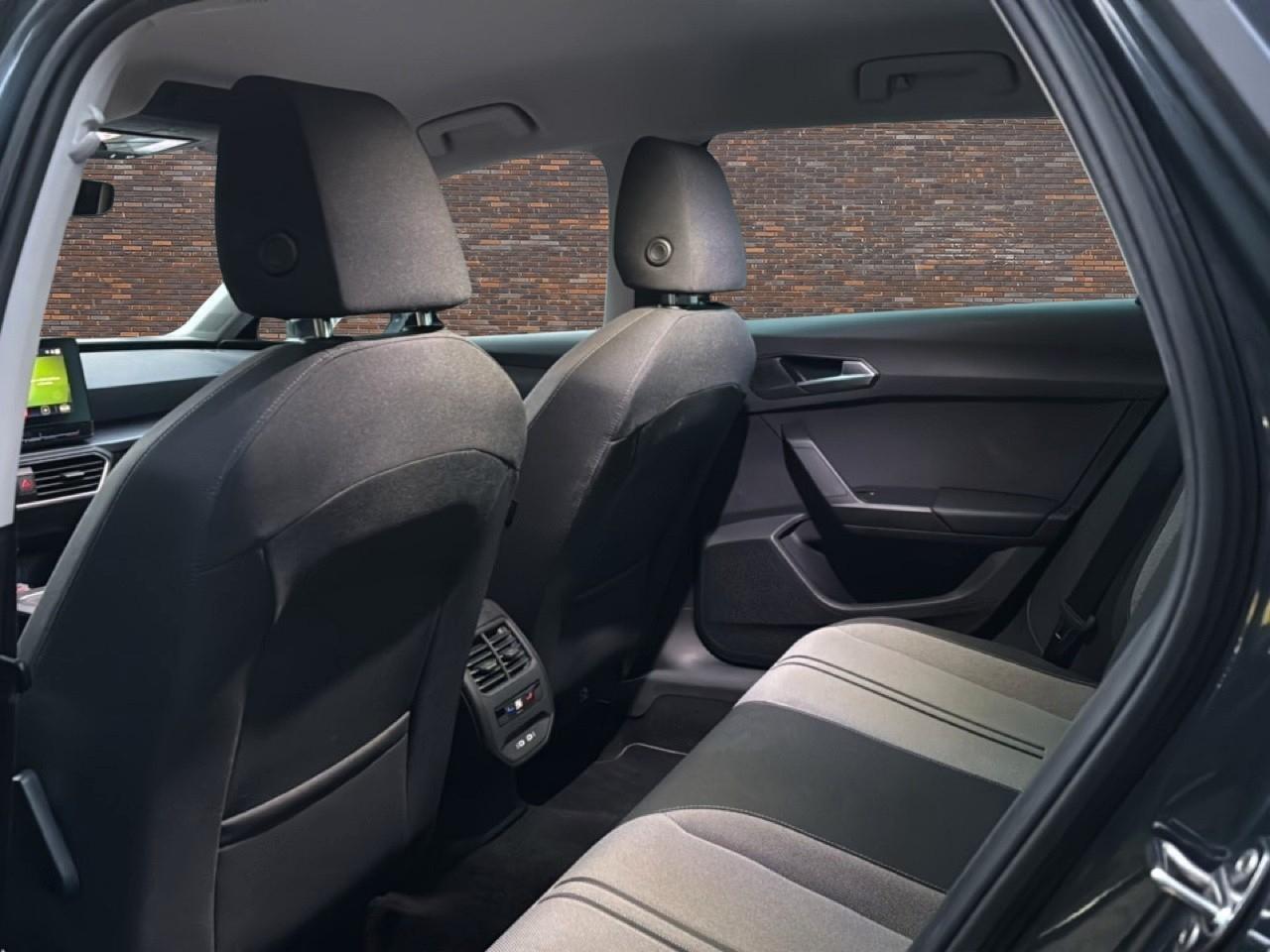 Seat LEON Sportstourer 2.0 TDI Style Business Intense