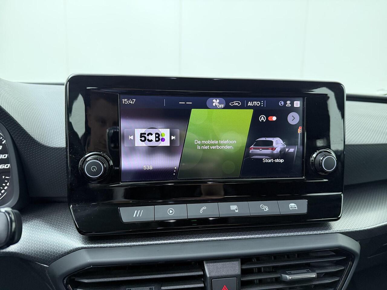 Seat LEON Sportstourer 1.0 TSI Reference | 90 PK | Cruise control | Led verlichting | Climate control | Apple Carplay/Android Auto |