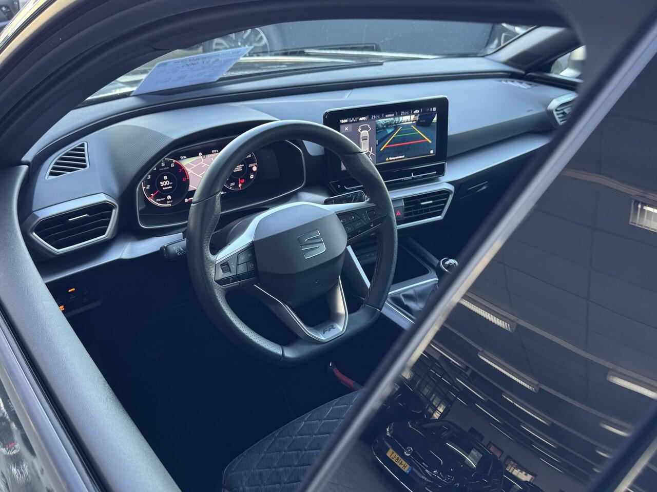 Seat LEON Sportstourer 1.0 TSI FR Business Intense NL-AUTO | CAMERA | STOEL/STUUR VERWARMING
