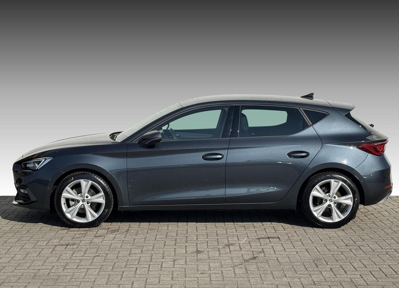 Seat LEON Sportstourer 1.0 TSI FR Business Intense NL-AUTO | CAMERA | STOEL/STUUR VERWARMING