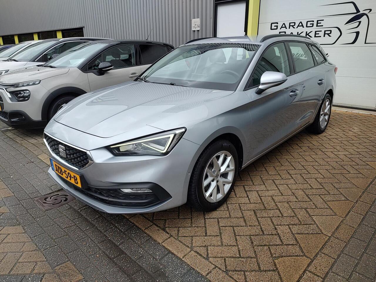 Seat LEON Sportstourer 1.0 eTSI FR Business Elektrisch uitklapbare trekhaak | Virtual Cockpit | Achteruitrijcamera | Navigatiesysteem + Carplay Android auto