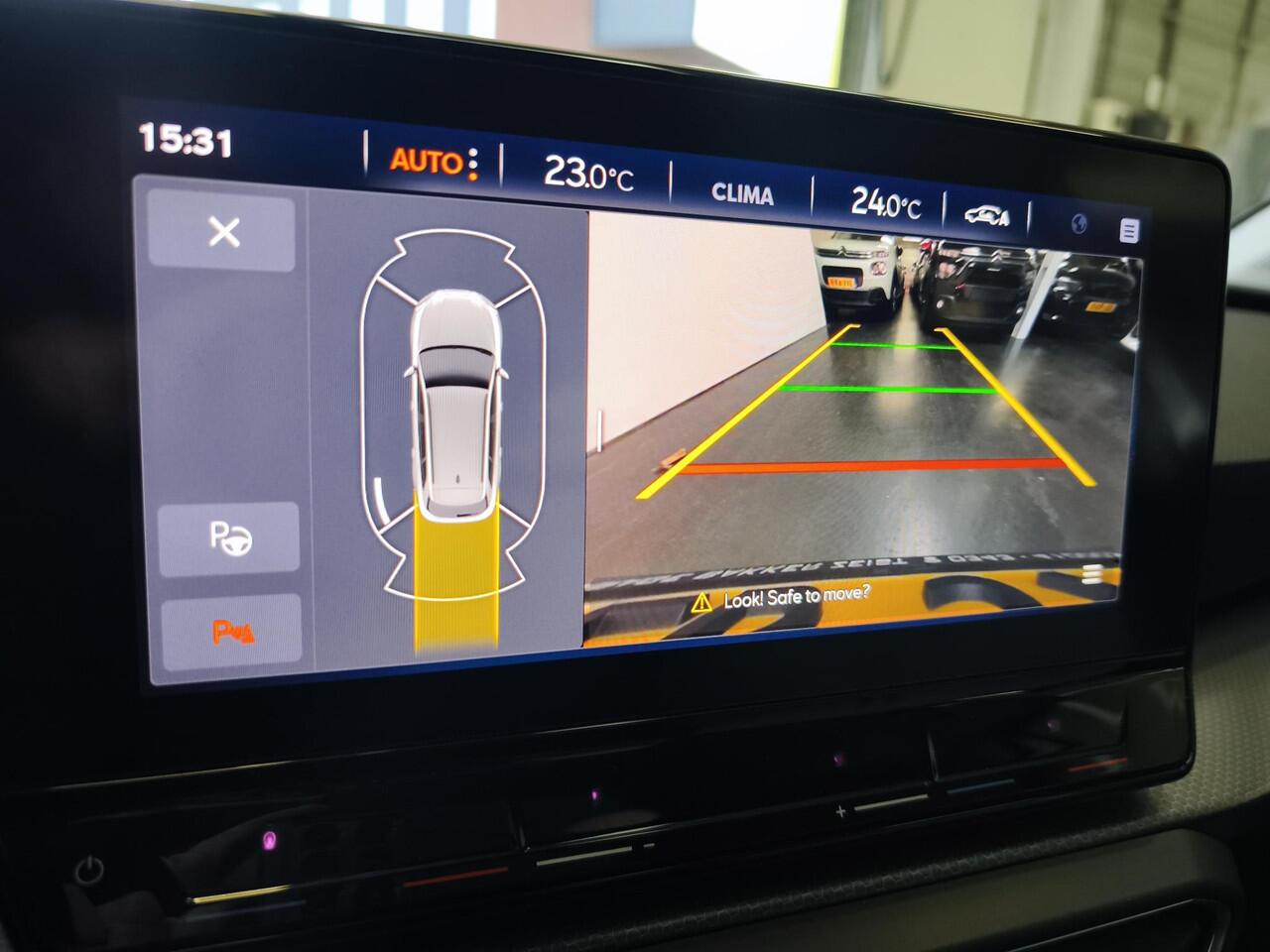 Seat LEON Sportstourer 1.0 eTSI FR Business Elektrisch uitklapbare trekhaak | Virtual Cockpit | Achteruitrijcamera | Navigatiesysteem + Carplay Android auto