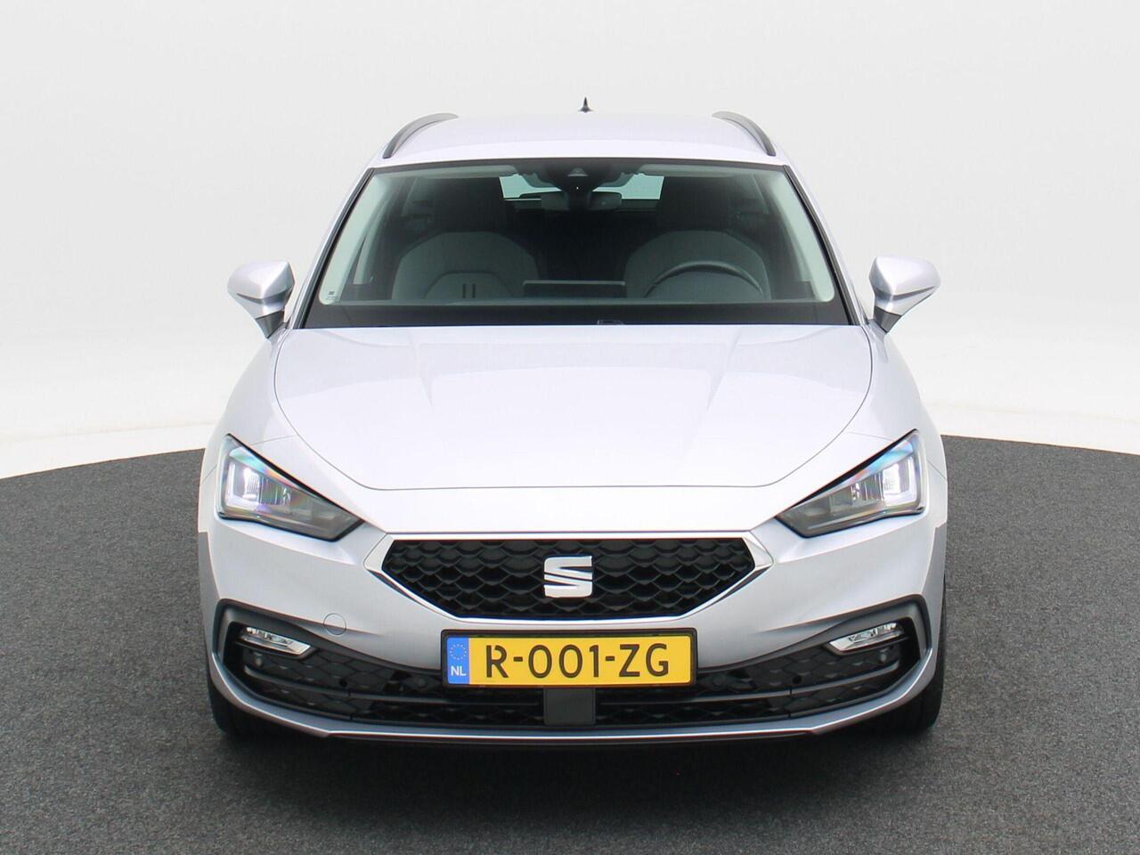 Seat LEON Sportstourer 1.0 TSi 110 Pk Style Business Intense | Adaptive Cruise | CarPlay | Navigatie | Bluetooth | Achterruitrijcamera | 17 Inch | 59.700 Km!!