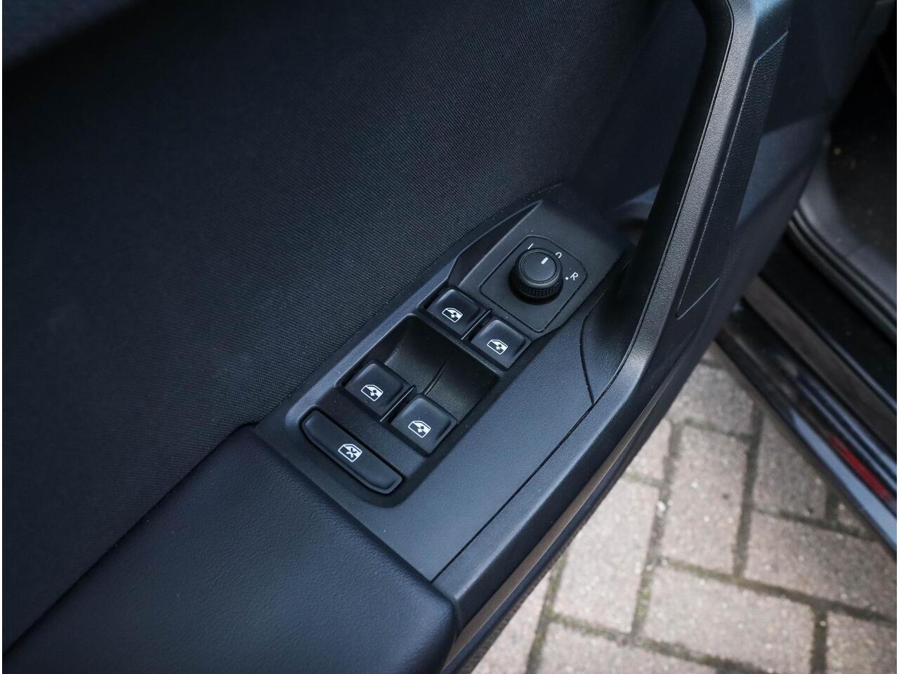 Seat LEON Sportstourer 1.0 TSI Reference Cruise control | Carplay | 1e eigenaar!