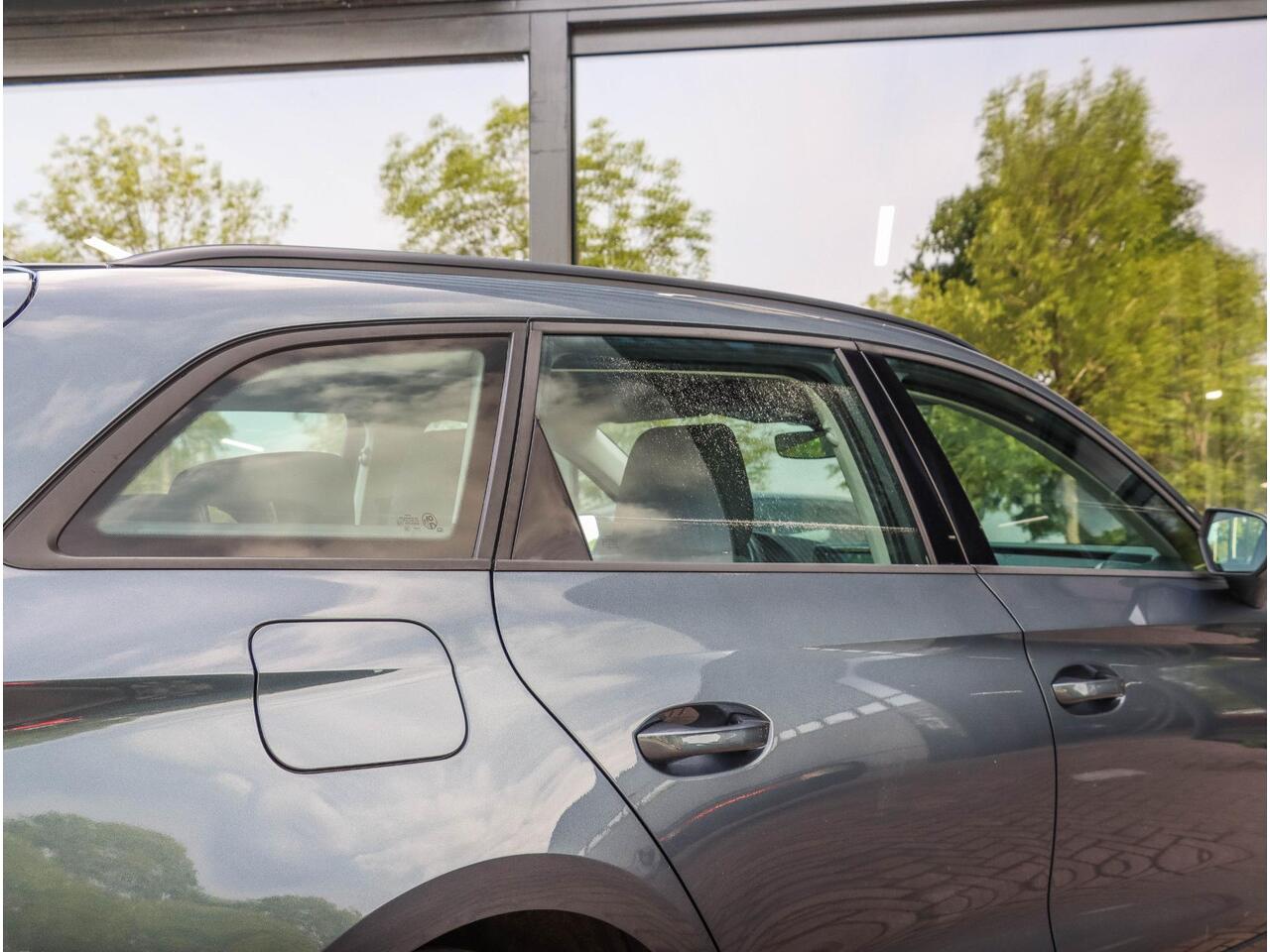 Seat LEON Sportstourer 1.0 TSI Reference | Carplay | 1e eigenaar! | Cruise