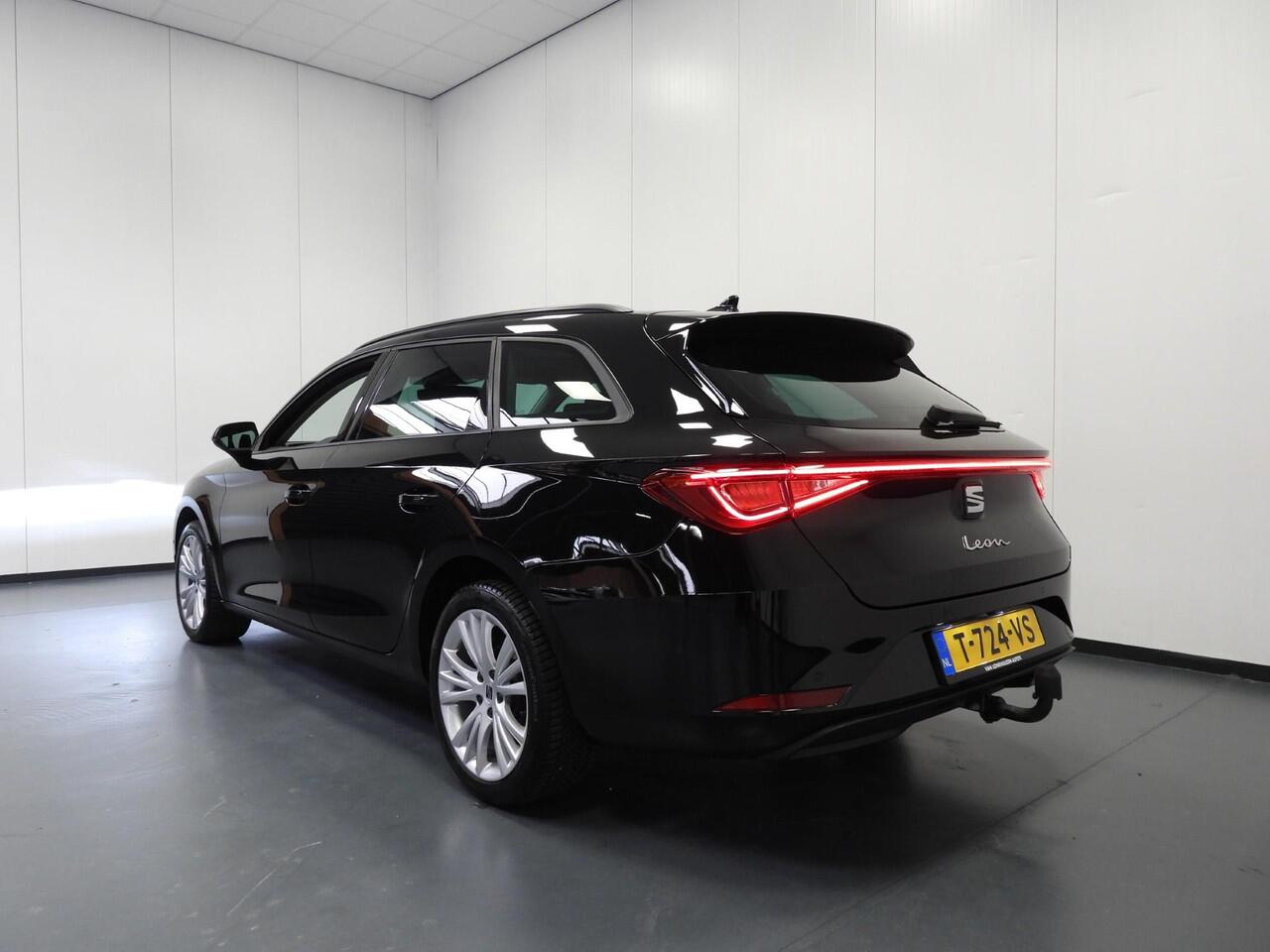 Seat LEON Sportstourer 1.0 eTSI Aut. Style Business Intense NAVI/CAMERA/LED/TREKH./17"LMV!