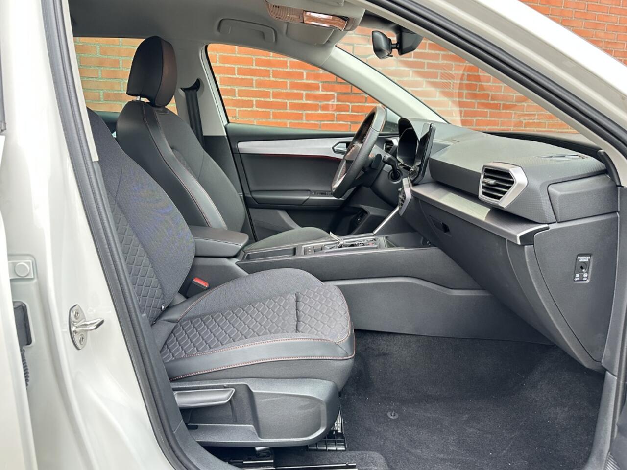 Seat LEON Sportstourer 1.4 TSI eHybride PHEV FR Business Intense 225PK SOH 94%