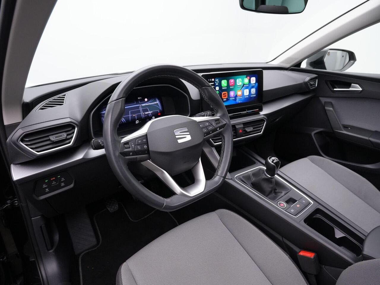 Seat LEON Sportstourer 1.0 TSI 110 pk Style | Panoramadak | Stuur-/stoelverwarming | Achteruitrijcamera | Stoelverwarming