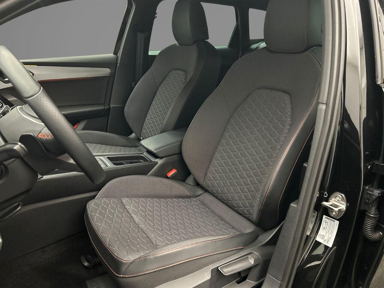 Seat LEON Sportstourer FR Business Intense 1.5 TSI 150pk DSG Automaat Panoramadak, Beats audio, Adaptive cruise control, Elektrische achterklep, Stoelverwarming, LED koplampen