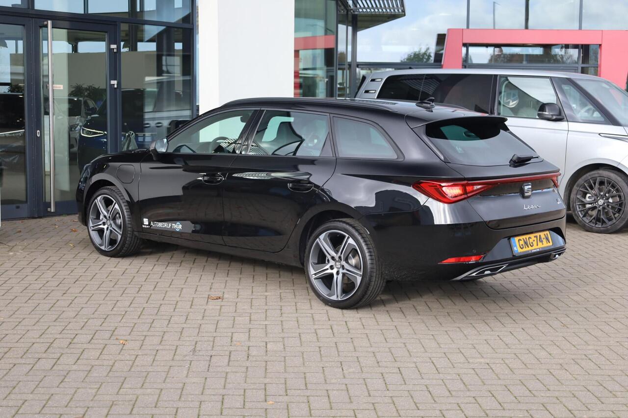 Seat LEON Sportstourer 1.5 TSI e-Hybrid FR PHEV First Edition 204PK / 150kW, Alcantara bekleding, achteruitrijcamera (rear view), full map navigatie, adaptieve cruise control (acc) met Stop & Go en stuurhulp, Apple Carplay / Android Auto, file assistent, verwarmbaa