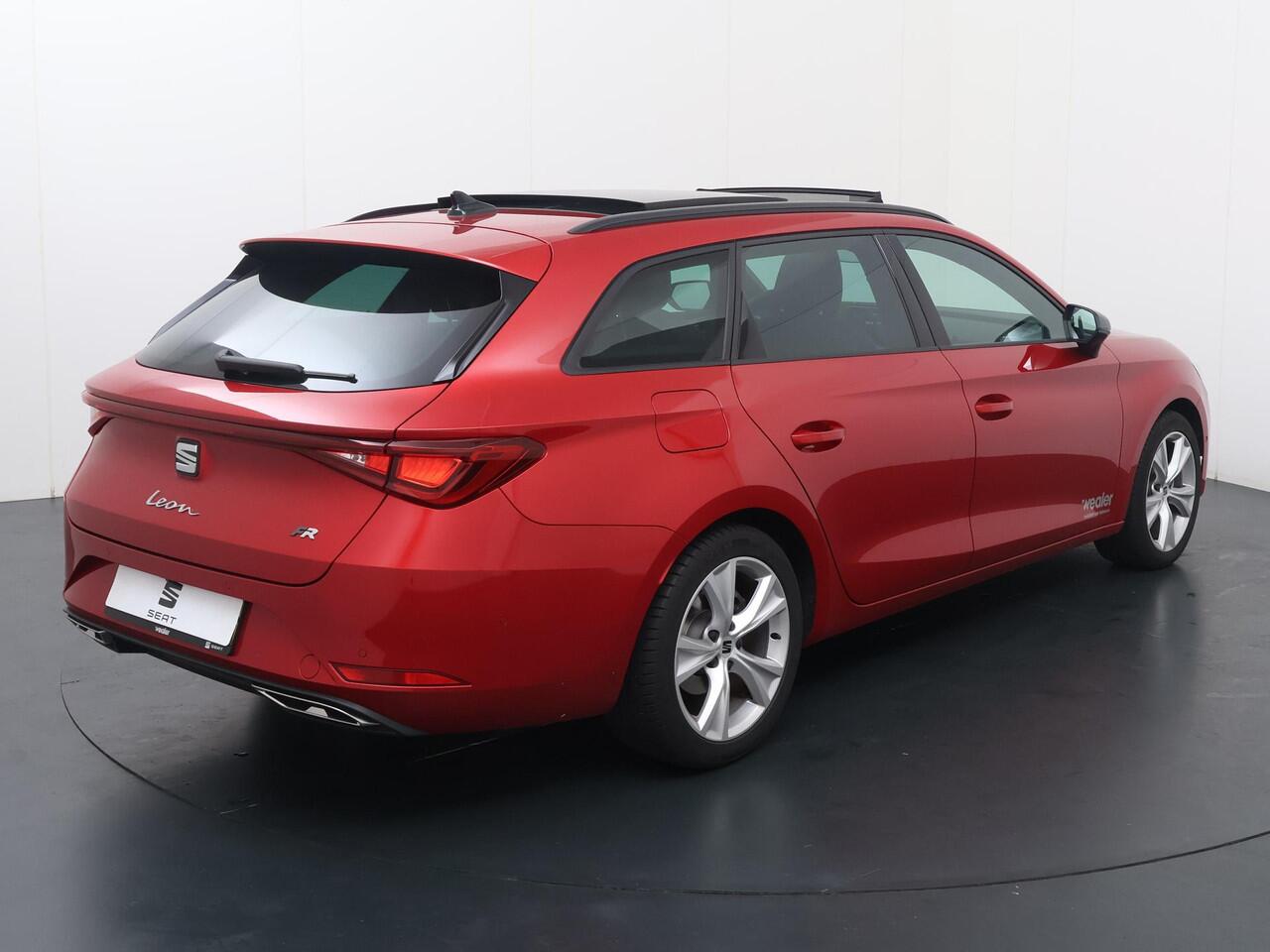Seat LEON Sportstourer FR Business Intense 1.0 eTSI 81kW / 110pk 7 versn. DSG | Panoramadak |