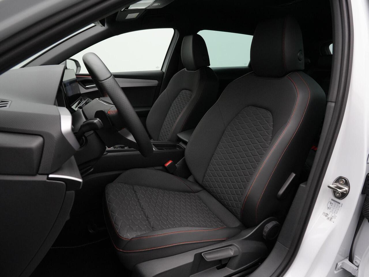 Seat LEON Sportstourer 1.0 eTSI 110 pk DSG FR Business Intense | Achteruitrijcamera | Navigatie | Adaptive Cruise | Side Assist