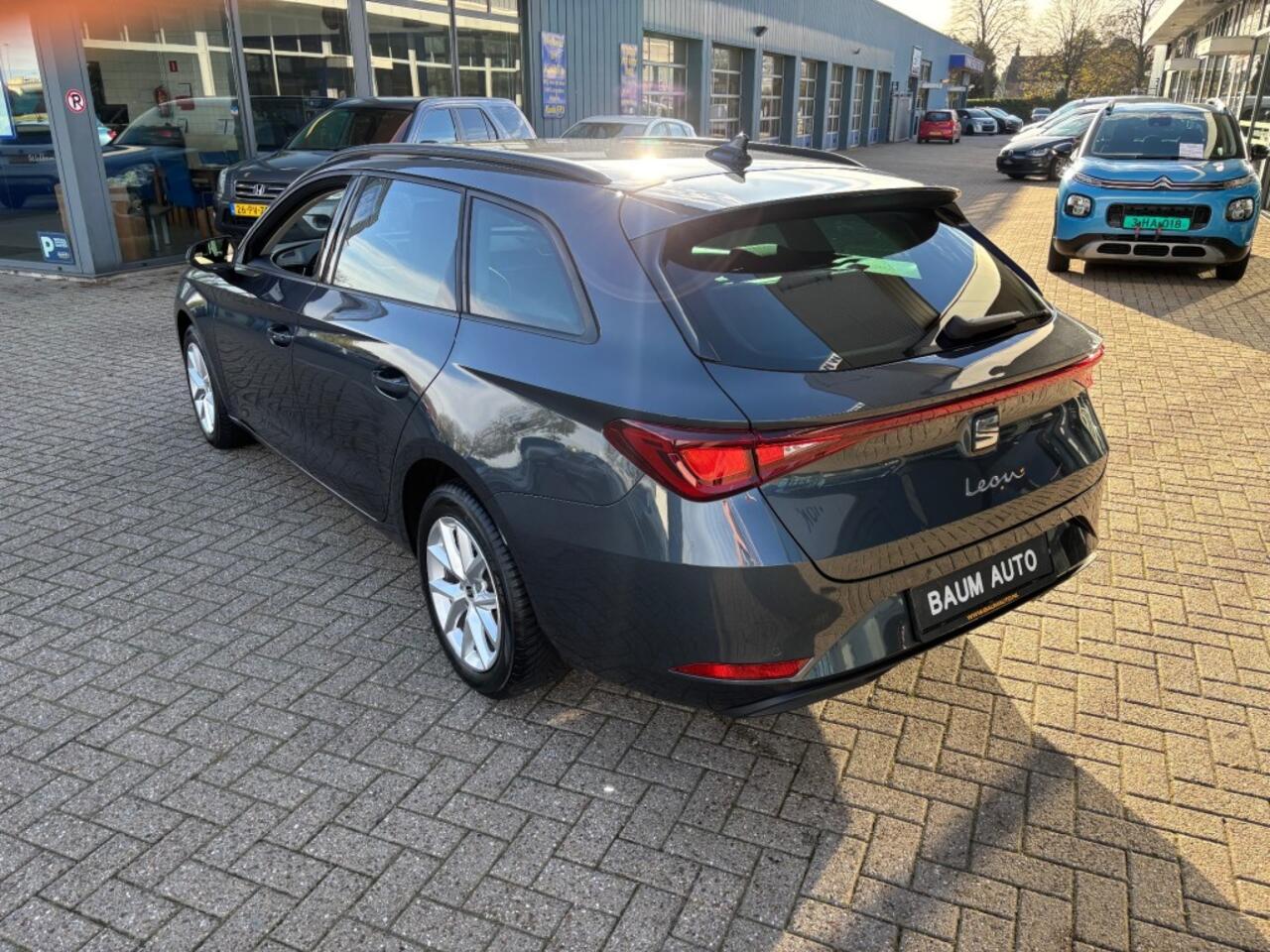 Seat LEON 1.0 ETSI STYLE AUTOMAAT LMV CARPLAY WINTERPACK PDC-CAMERA
