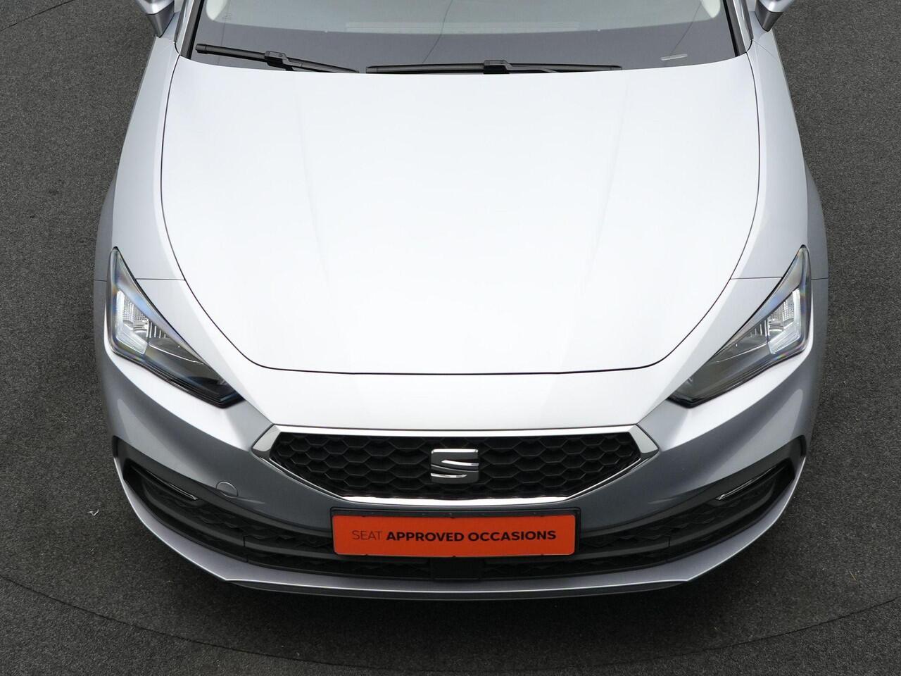 Seat LEON 1.0 TSI 110 pk FR Style | Stuur-/stoelverwarming | Achteruitrijcamera | Navigatie | Adaptive Cruise