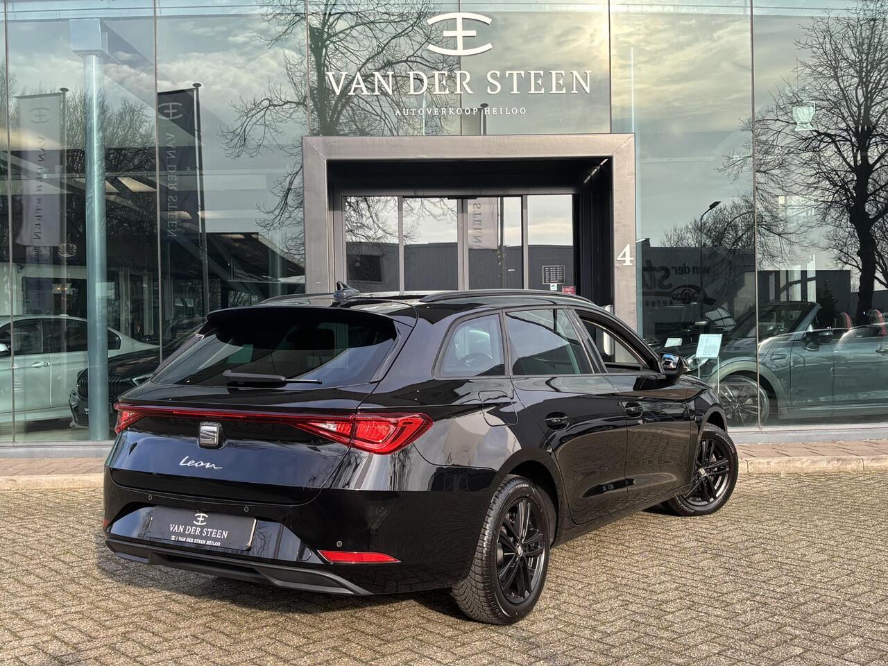 Seat LEON Sportstourer 1.5 eTSI Style Business Intense Elekt. Trekhaak | Stuurwiel verwarming
