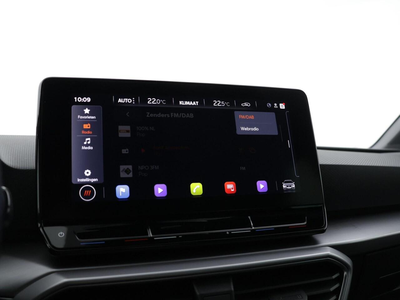 Seat LEON Sportstourer 1.0 eTSI 110pk DSG Style Business Intense · Apple/Android Car Play · Navigatie · P-Sensoren · Cruise Control · Sfeerverlichting · 18'' Inch · Garantie t/m 16-01-2028 of 100.000km