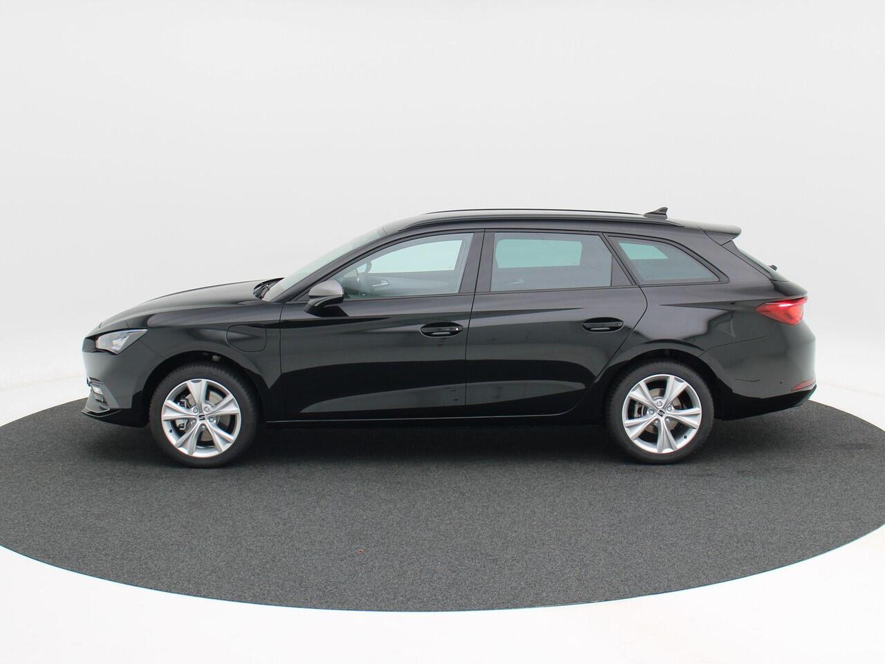 Seat LEON Sportstourer FR Business 1.5 TSI eHybrid PHEV 204pk | Trekhaak | Navigatie | Stoelverwarming | Keyless