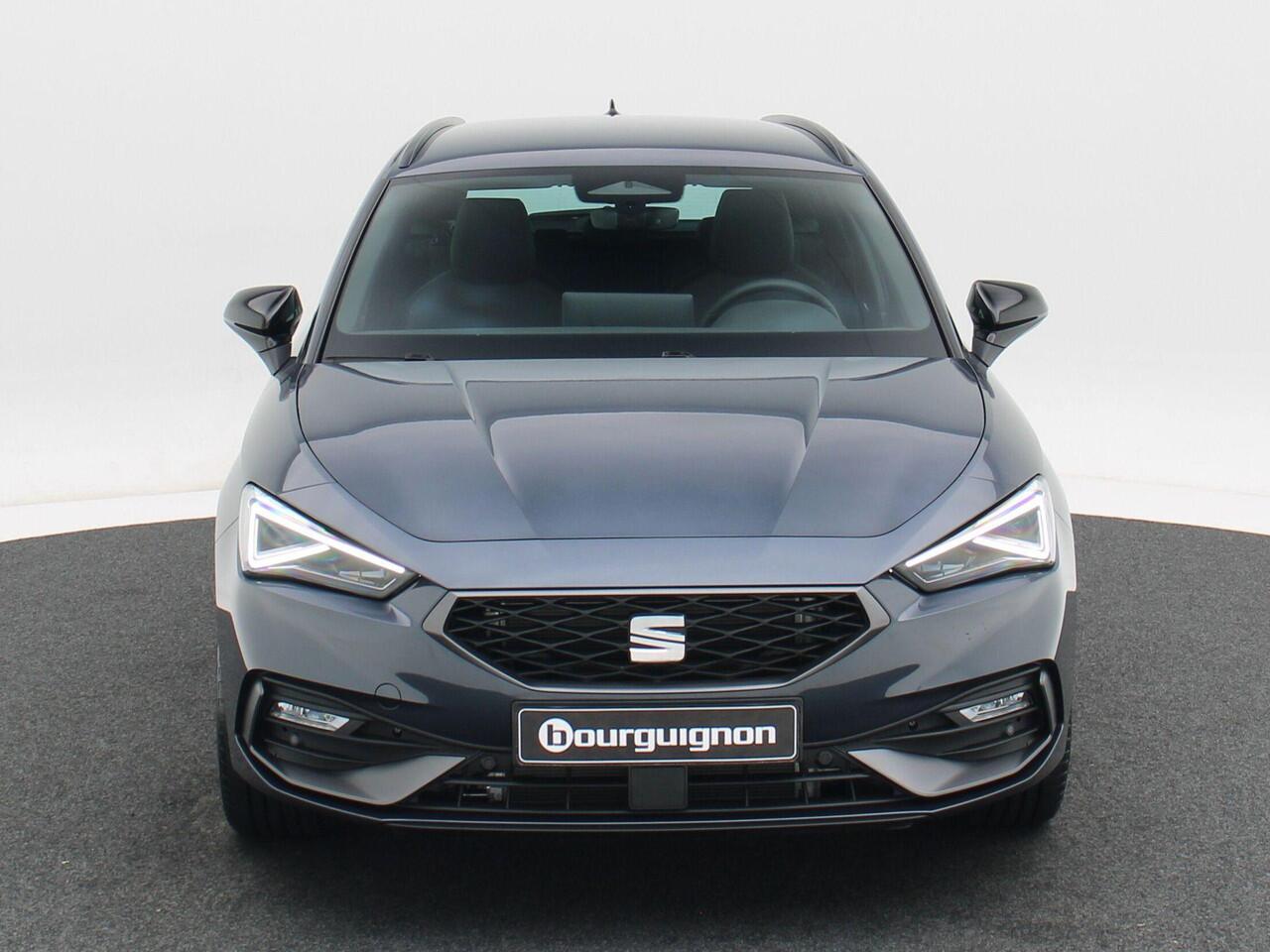 Seat LEON Sportstourer FR Business 1.5 TSI eHybrid PHEV 204pk | Trekhaak | Adaptive cruise control | Matrix LED | Achteruitrijcamera