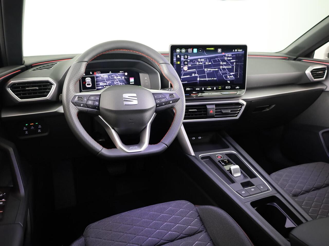 Seat LEON 1.5 TSI 204pk e-Hybrid FR Business | Black Pack | Trekhaak | Led Matrix