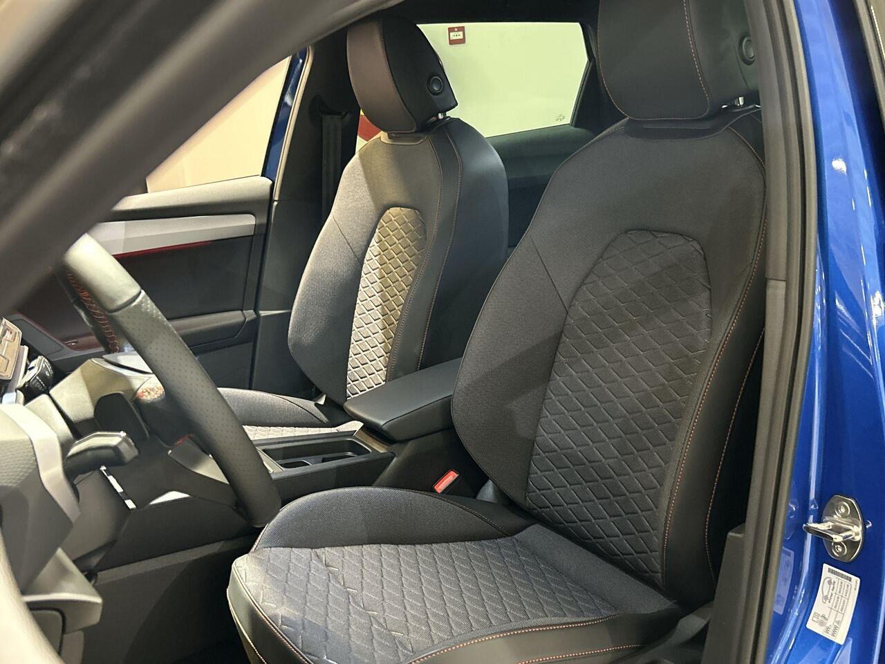 Seat LEON Sportstourer FR PHEV First Edition 1.5 TSI eHybrid 150kW / 204p k Stationwagen 6 versn. DSG | 18'' lichtmetalen Velgen | Metallic Lak |