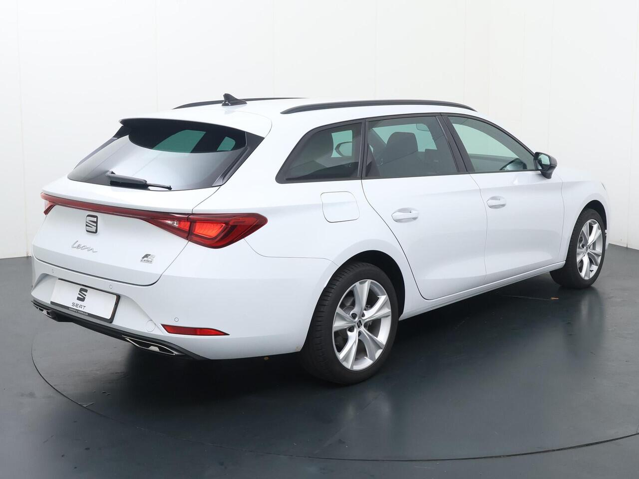 Seat LEON Sportstourer FR PHEV First Edition 1.5 TSI eHybrid 150kW / 204p k 6 versn. DSG
