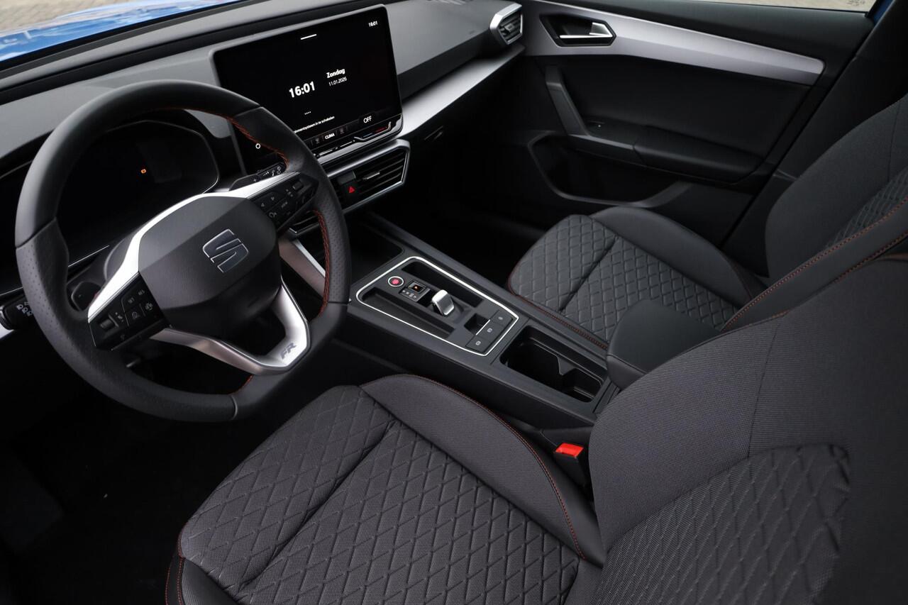 Seat LEON Sportstourer 1.5 TSI e-Hybrid FR Business 204PK / 150kW, Achteruitrijcamera, 3-zone Climatronic, Apple Carplay & Android Auto, dodehoeksensor, adaptive cruise control, grootlichtassistent, keyless start, volledig digitaal instrumentenpaneel (Virtual Cockp
