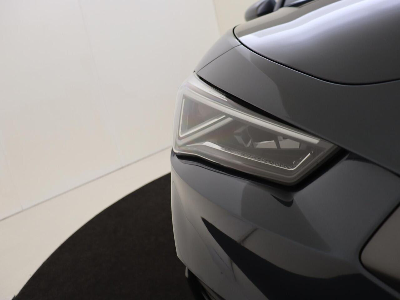 Seat LEON Sportstourer 1.5 TSI e-Hybrid FR Business