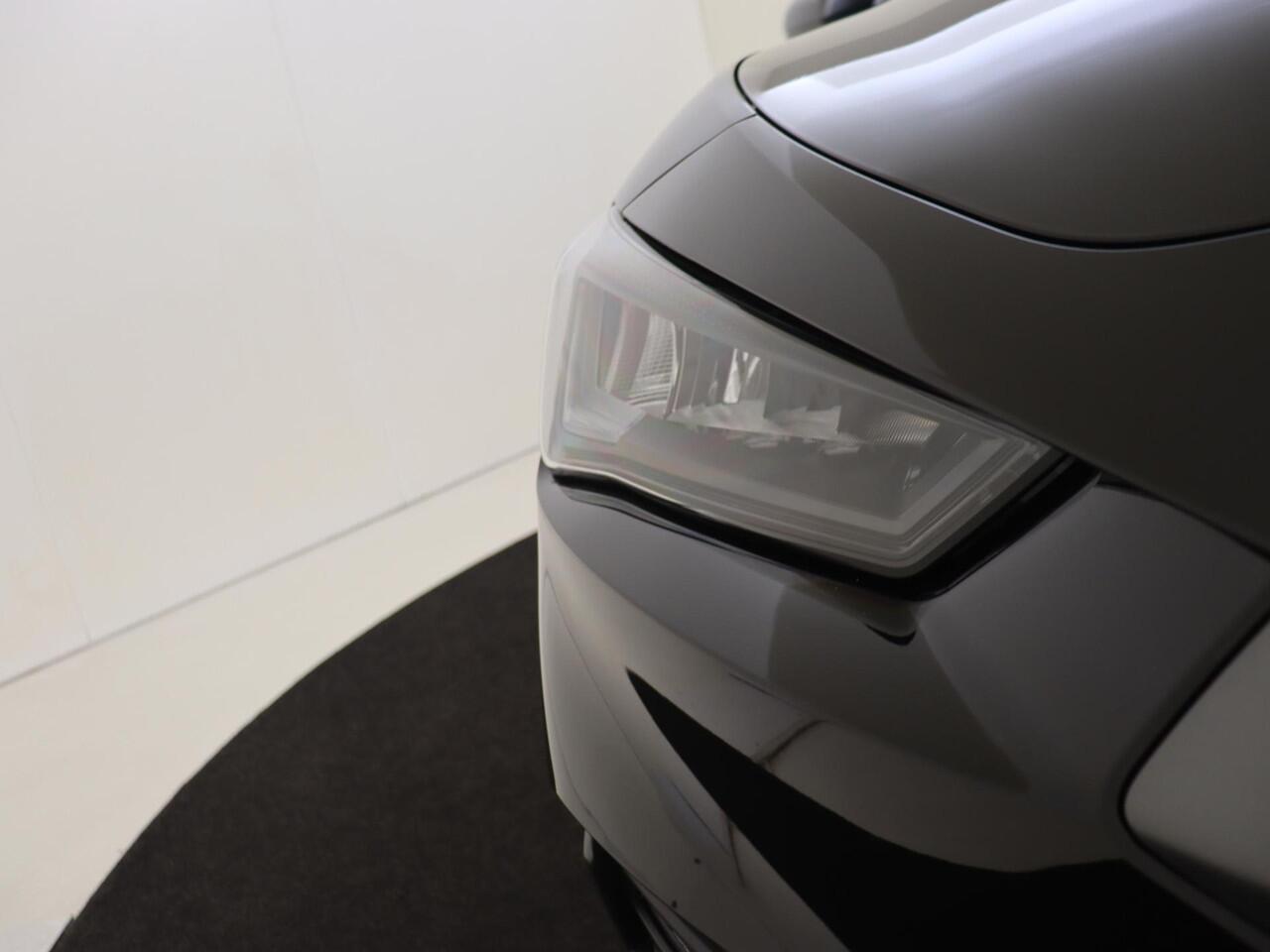 Seat LEON Sportstourer 1.5 TSI e-Hybrid FR Business