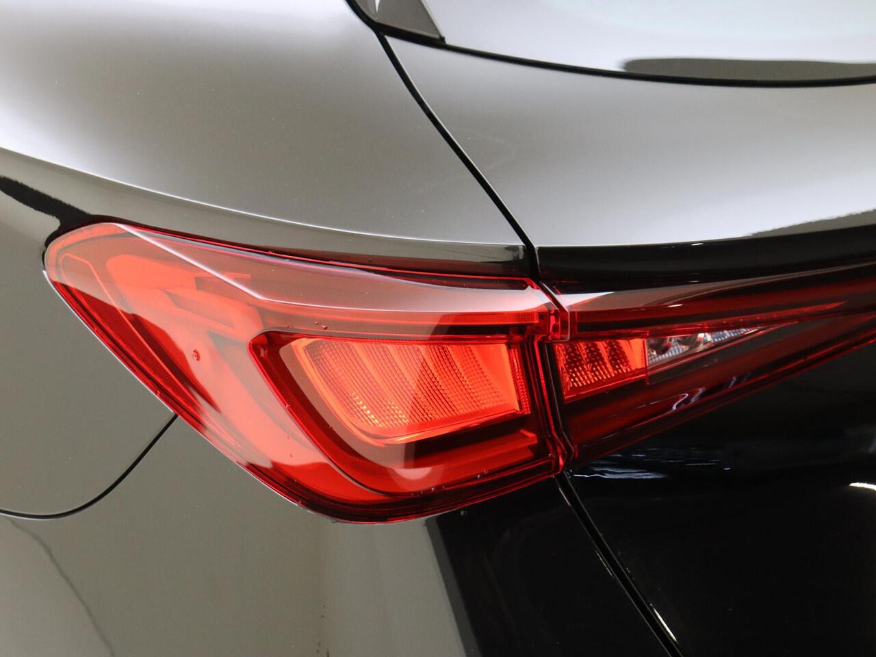 Seat LEON Sportstourer 1.5 TSI e-Hybrid FR Business