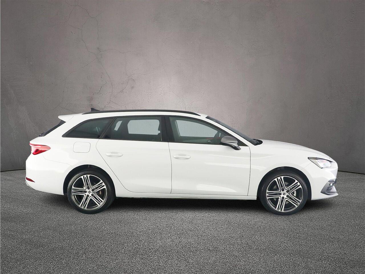 Seat LEON Sportstourer FR Business 1.5 TSI eHybrid 204pk DSG Automaat Adaptive cruise control, Navigatie, Achteruitrijcamera, LED koplampen, Parkeersensoren, App connect