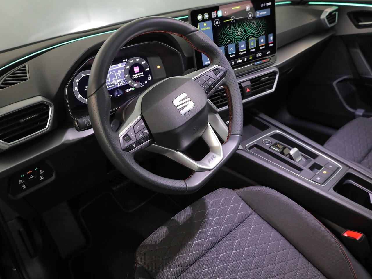 Seat LEON Sportstourer 1.5 TSI e-Hybrid FR PHEV First Edition 204 pk Automaat | Verlengde garantie | Navigatie | Parkeersensoren | Achteruitrijcamera | Autom. airco (3 zones) |