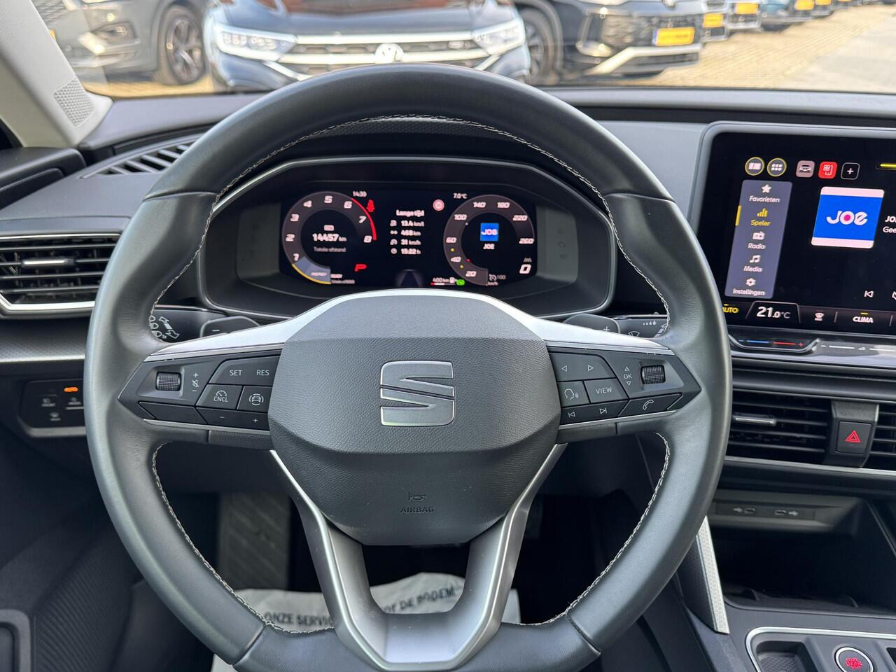 Seat LEON 1.5 eTSI Style Business Intense | Automaat | Camera