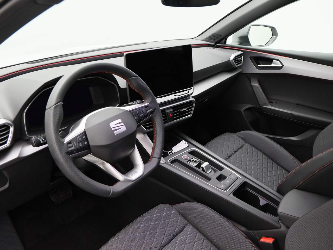 Seat LEON FR Business 1.5 TSI eHybrid PHEV 204pk | Automaat | Adaptive cruise control | Achteruitrijcamera | Navigatie | Apple carplay / Android auto