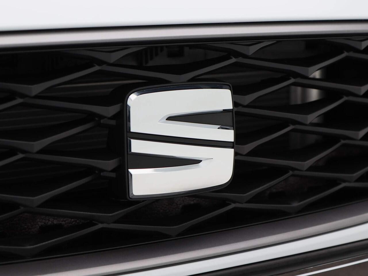 Seat LEON FR Business 1.5 TSI eHybrid PHEV 204pk | Automaat | Adaptive cruise control | Achteruitrijcamera | Navigatie | Apple carplay / Android auto