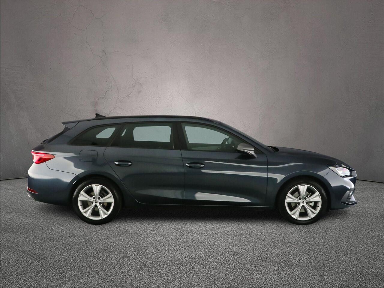 Seat LEON Sportstourer FR 1.0 TSI 115pk Cruise control, LED koplampen, App connect, Parkeersensoren, Airco, DAB, Radio, Bluetooth