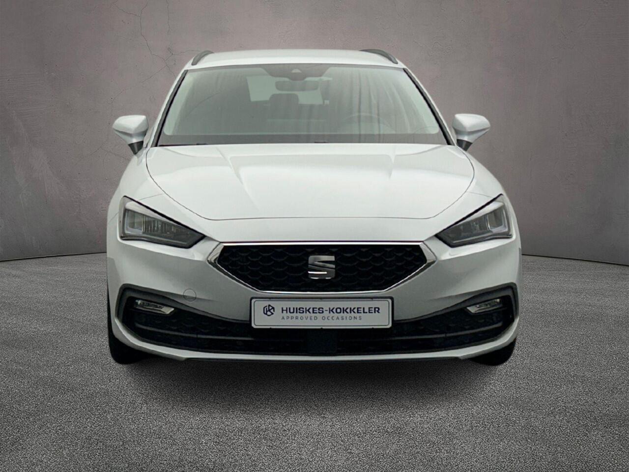Seat LEON Sportstourer Style Business Intense 1.5 eTSI 150pk DSG Automaat Adaptive cruise control, Achteruitrijcamera, Navigatie, LED koplampen, Parkeersensoren, App connect
