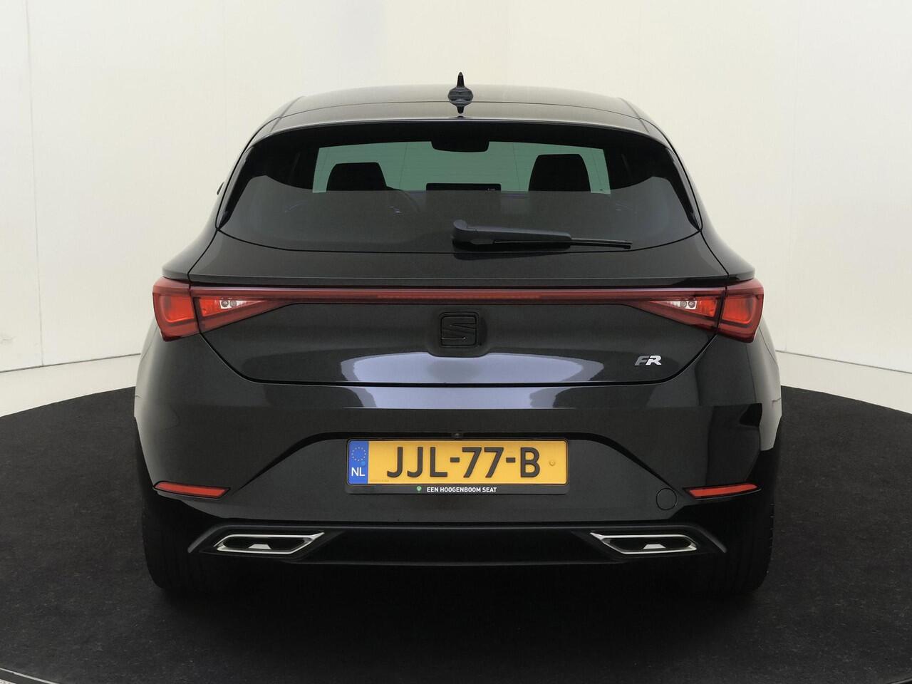 Seat LEON 1.5 TSI e-Hybrid FR Business | LED Matrix Komplampen | Keyless Entry | Trekhaak Wegklapbaar | Parkeersensoren Voor + Achter | 18" Lichtmetalen Velgen | Achterruitrijcamera |