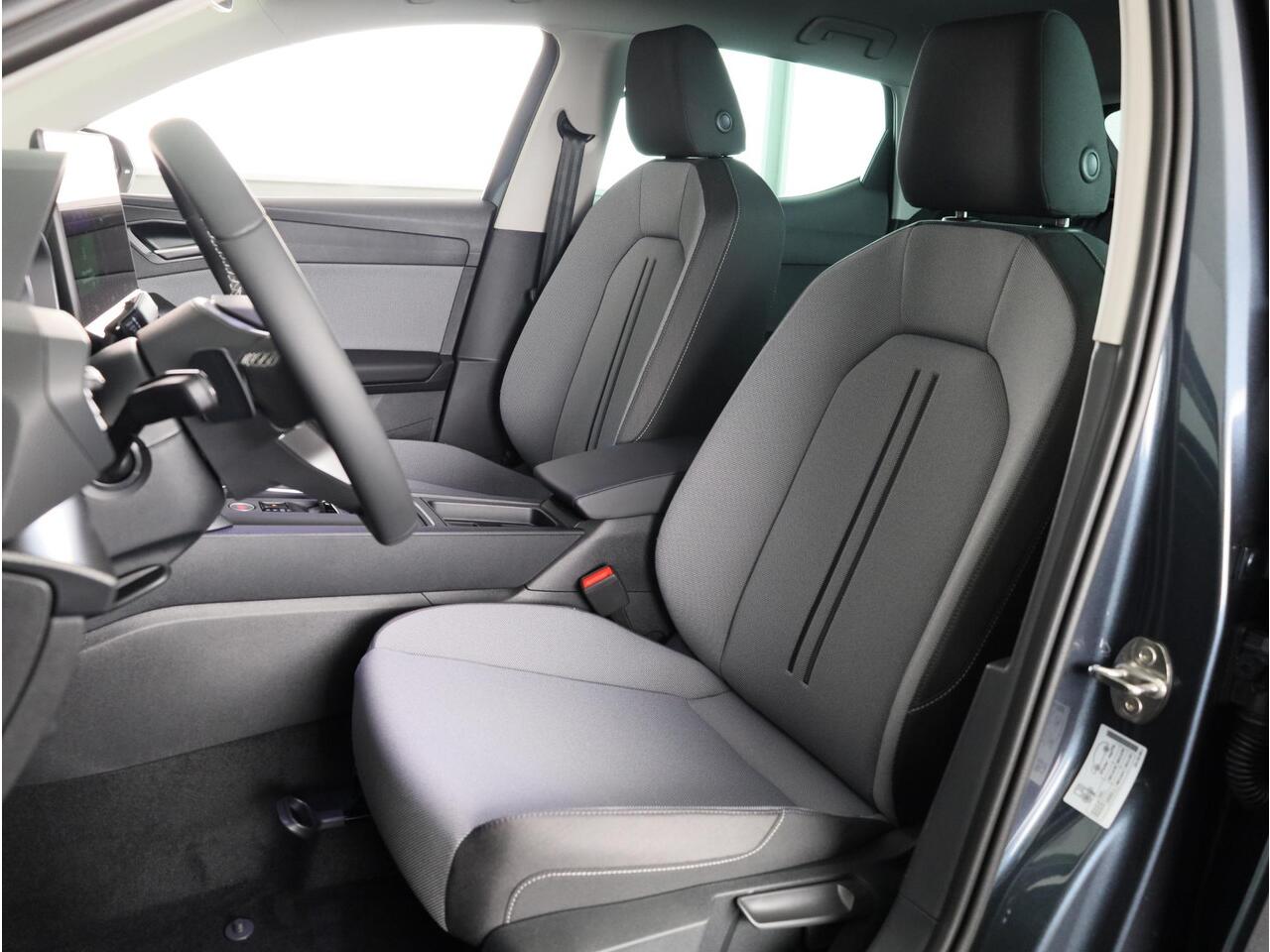 Seat LEON Style Business Intense PHEV 1.5 TSI 204 pk 6 versn. DSG | Led matrix