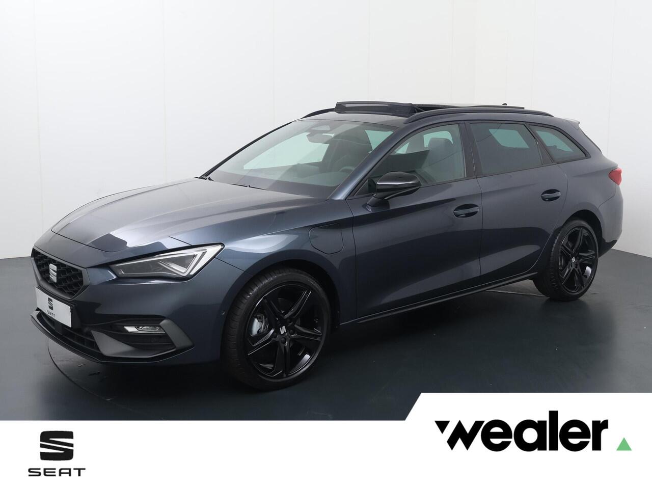 Seat LEON FR Business 1.5 TSI eHybrid 150kW / 204pk DSG | Black Pack | Panoramadak | LED Matrix |