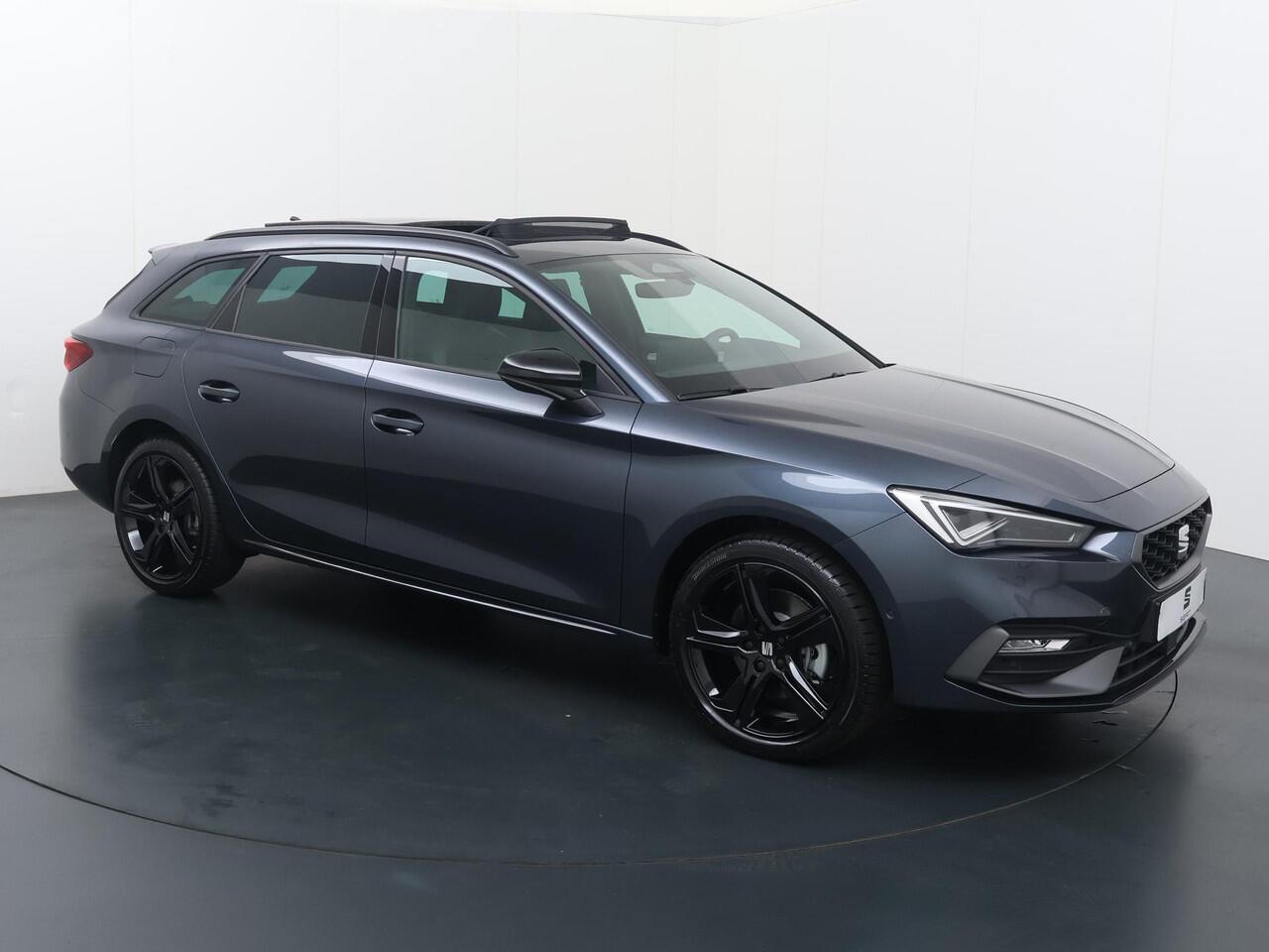 Seat LEON FR Business 1.5 TSI eHybrid 150kW / 204pk DSG | Black Pack | Panoramadak | LED Matrix |