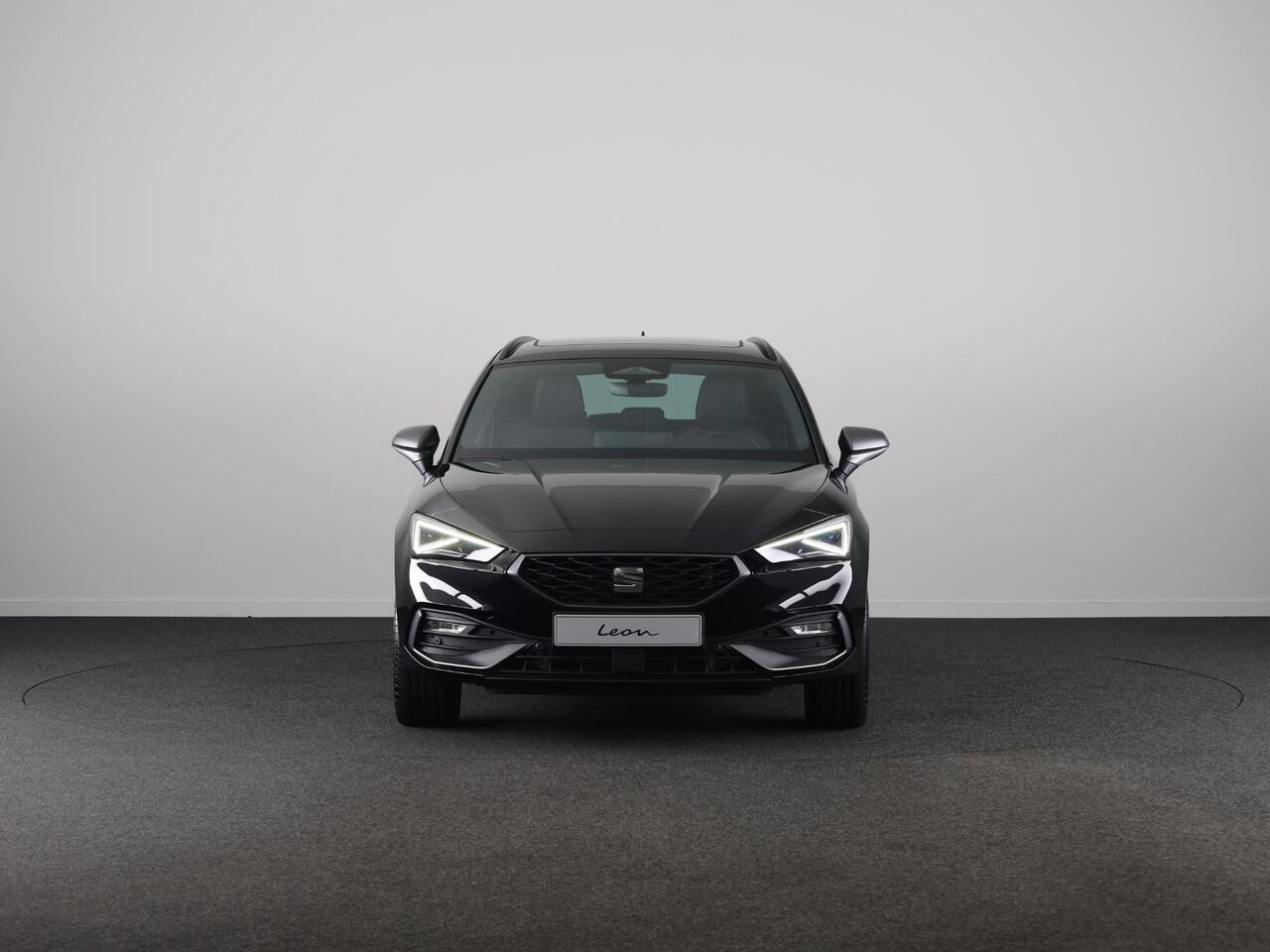 Seat LEON Sportstourer FR Business PHEV 1.5 TSI 204 pk 6 versn. DSG | Safe & Driving Pack | Panoramadak | 18 inch