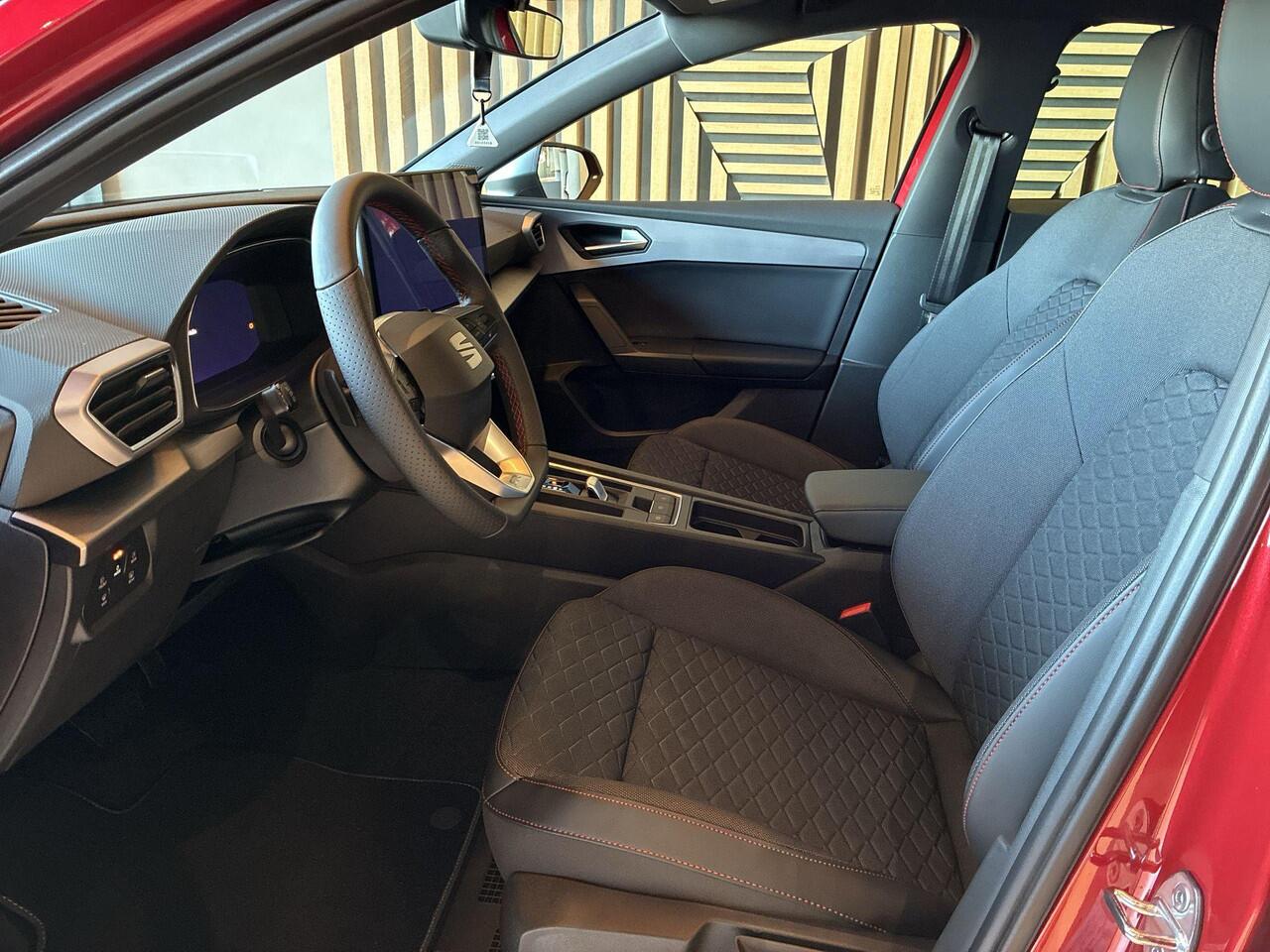 Seat LEON FR Business 1.5 TSI eHybrid 150 kW / 204 PK Hatchb 6 versn. DSG | Panoramadak | matrix led | Safe & driving pack | 3000,- Herwaardering!