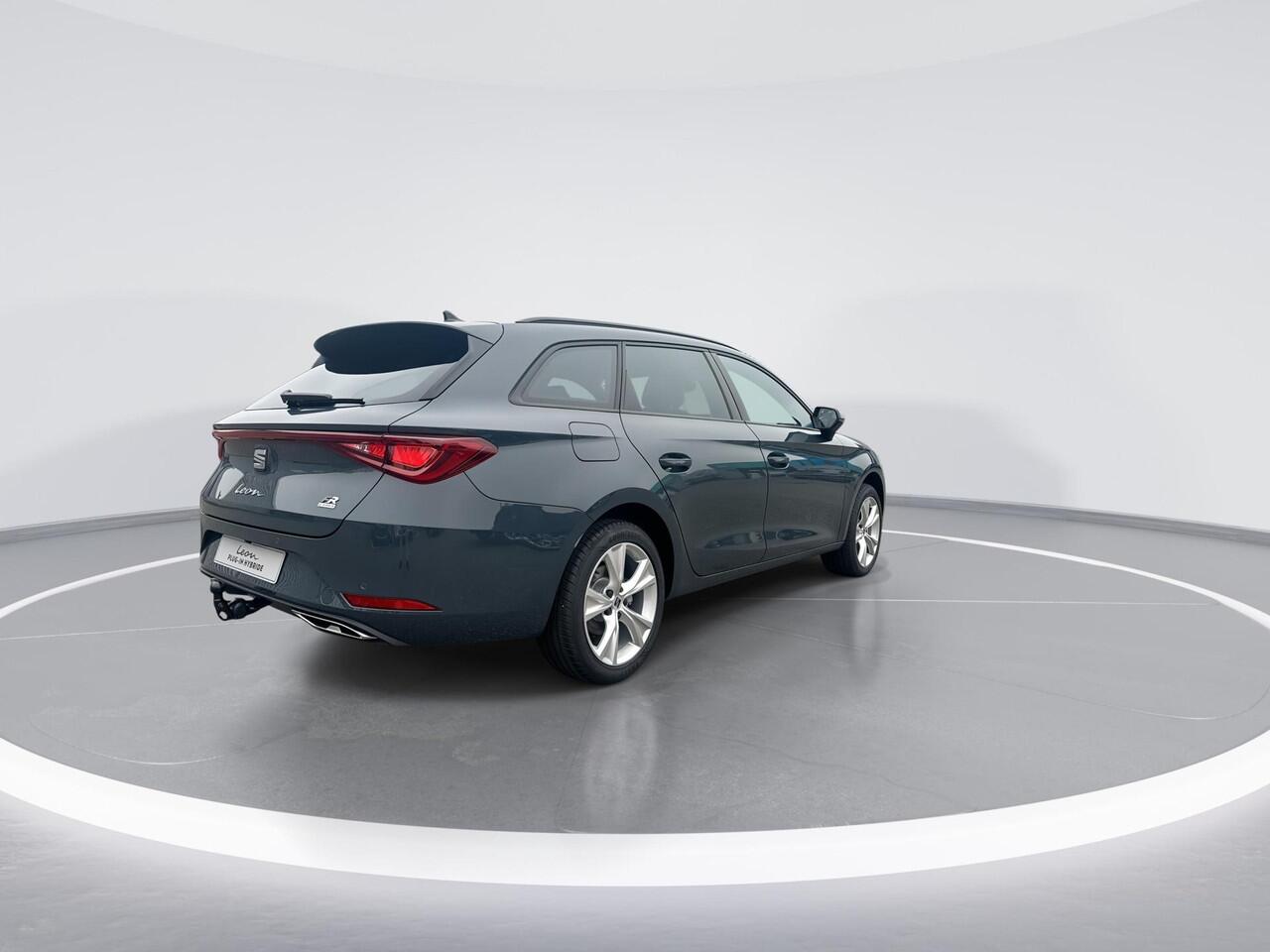 Seat LEON Sportstourer FR Business 1.5 TSI eHybrid 150 kW / 204 PK Statio | Technology Pack | Trekhaak Wegklapbaar | 3000,- Herwaardering!!