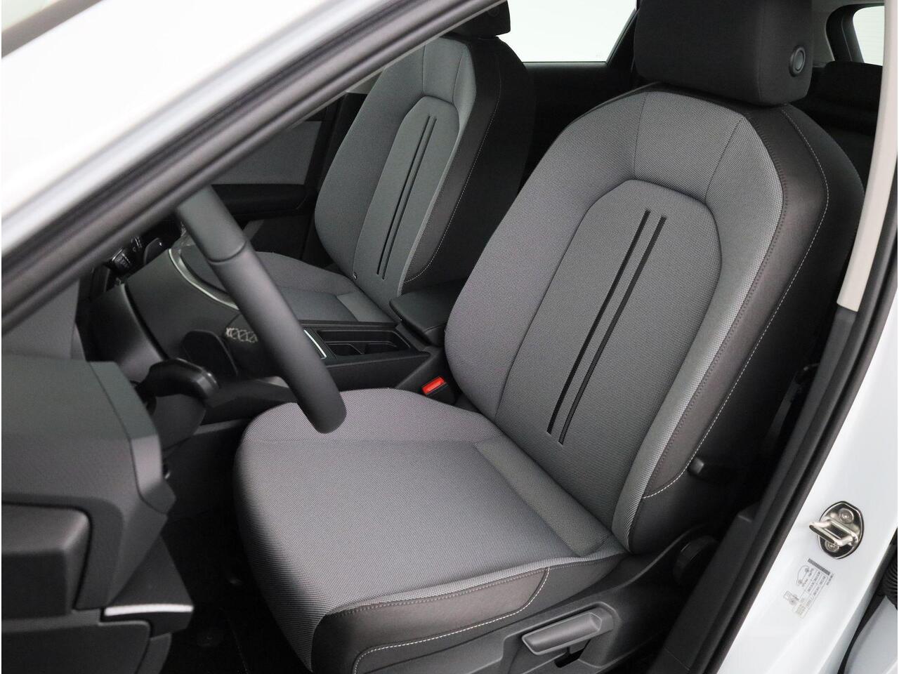 Seat LEON Sportstourer Style 1.5 TSI eHybrid 150 kW / 204 pk