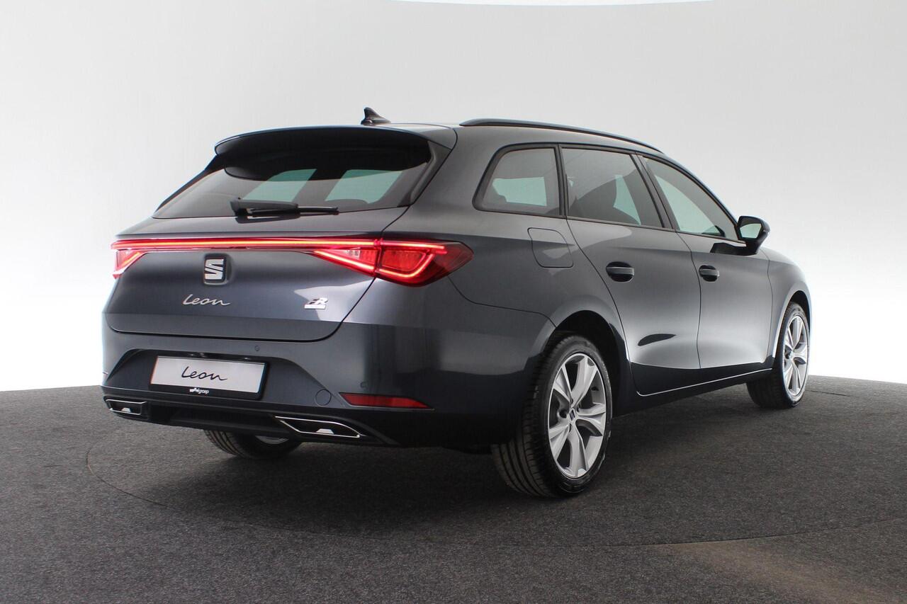 Seat LEON Sportstourer FR Business 1.5 TSI eHybrid 150 kW / 204 pk |