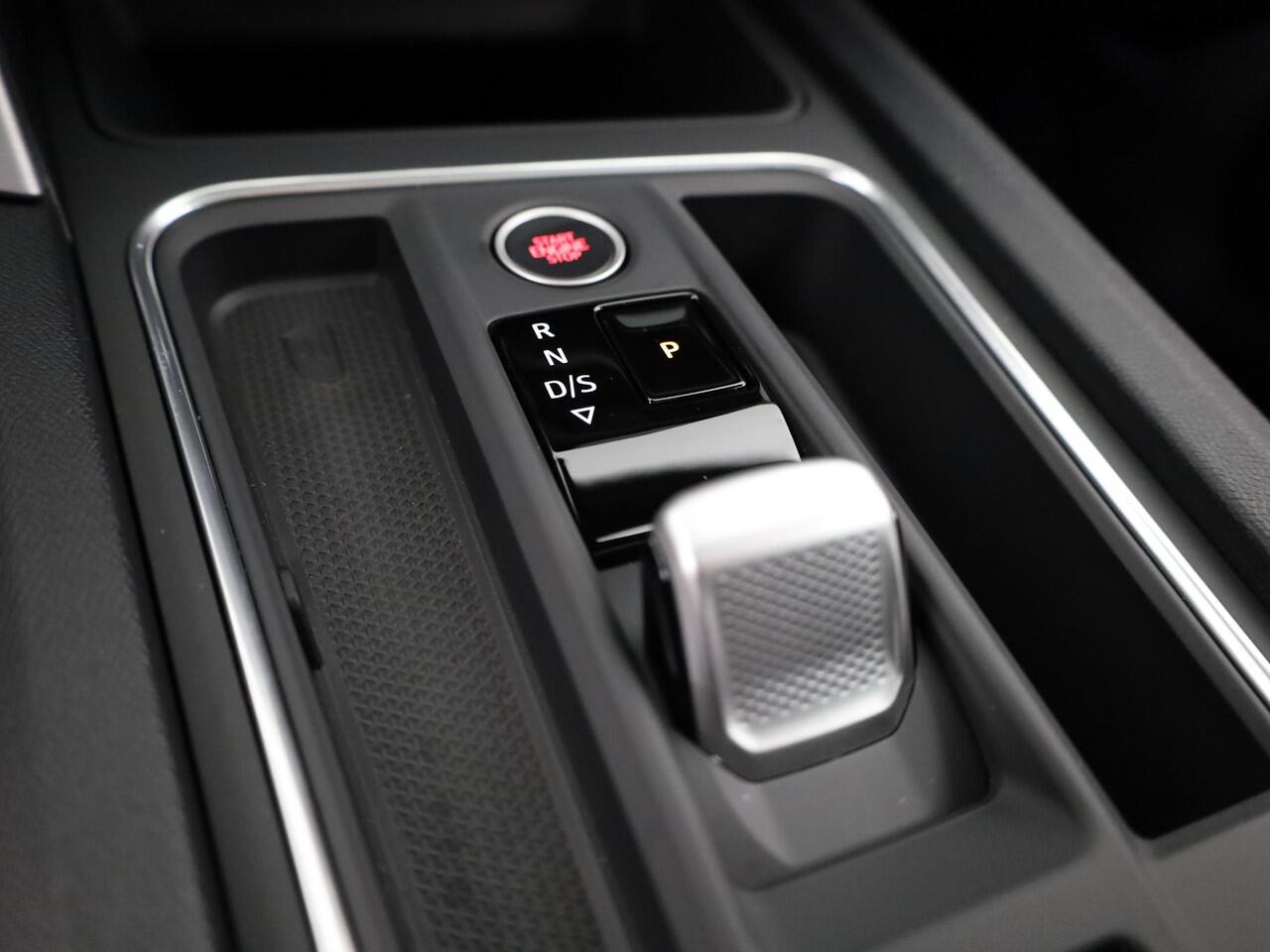 Seat LEON 1.5 TSI e-Hybrid FR Business | Black Pack | Glazen schuif-kanteldak | Safe & Driving Pack | Technology Pack | C2K - Velgen 'Black Pack', 18 inch